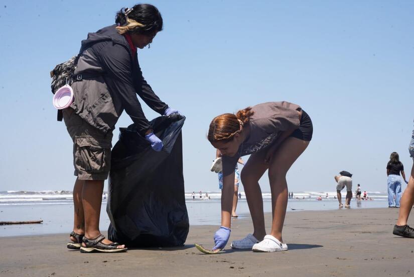 Jornada-Ambiental-en-Pochomil-6