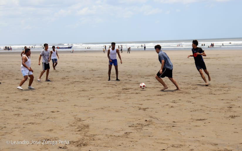 Voleibol-de-playa-Pochomil-11