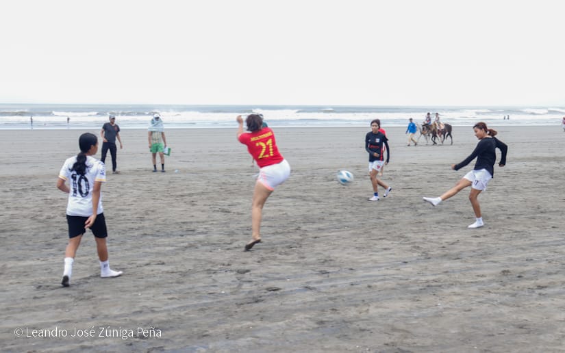 Voleibol-de-playa-Pochomil-12