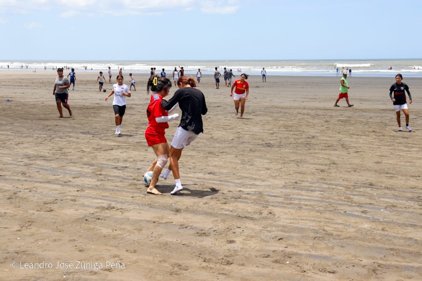 Voleibol-de-playa-Pochomil-19