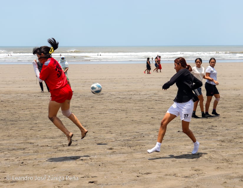 Voleibol-de-playa-Pochomil-4