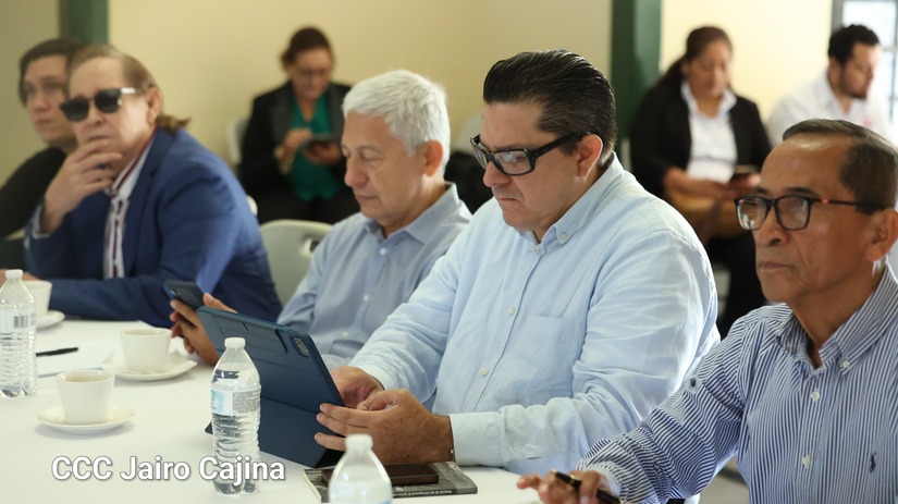 Encuesta-MyR-Consultores-23