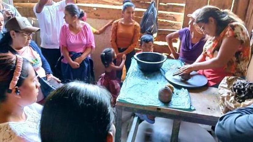 Artesanos-de-ceramica-Nicaragua-10