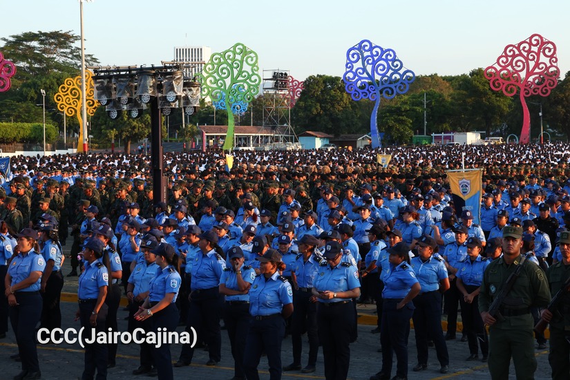 Acto-del-Dia-de-los-Trabajadores-y-Tomas-42