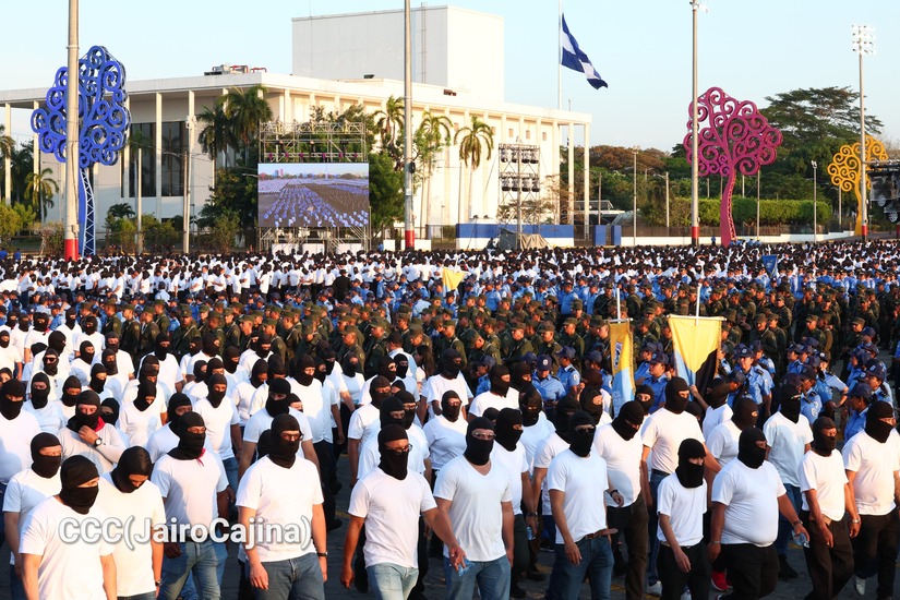 Acto-del-Dia-de-los-Trabajadores-y-Tomas-43