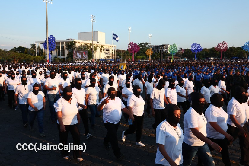 Acto-del-Dia-de-los-Trabajadores-y-Tomas-51