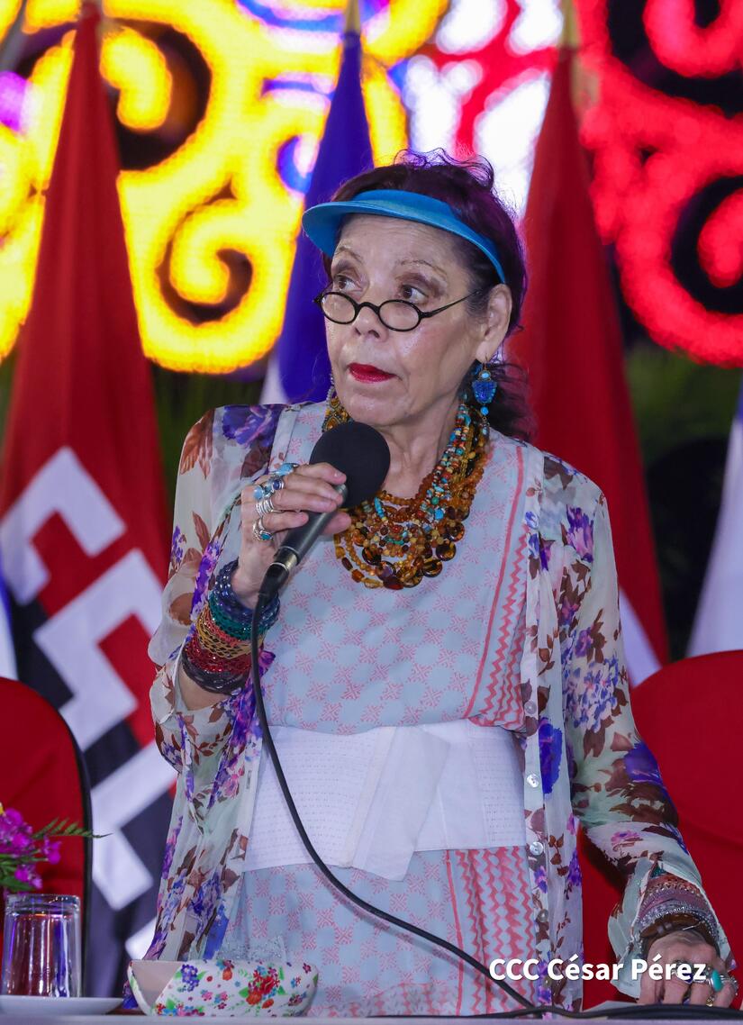 Acto-del-Dia-de-los-Trabajadores-y-Tomas-86