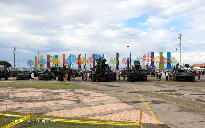 Exposicion-militar-1