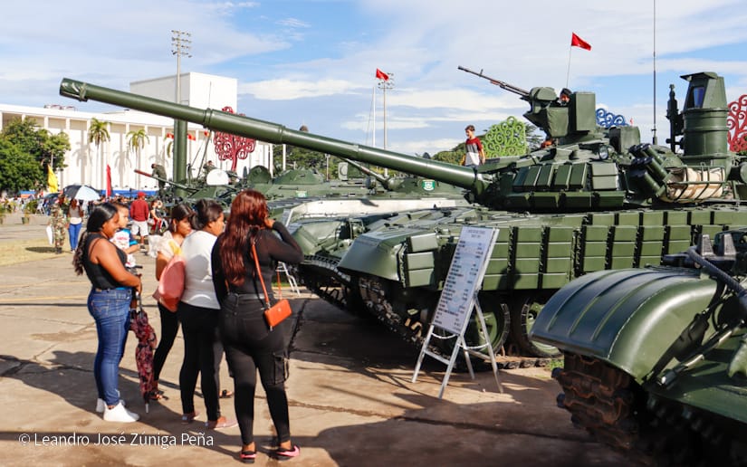 Exposicion-militar-23