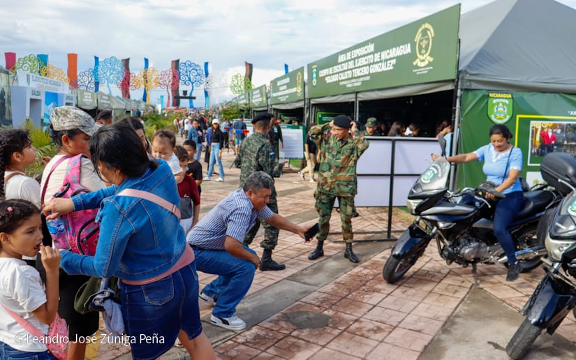 Exposicion-militar-4