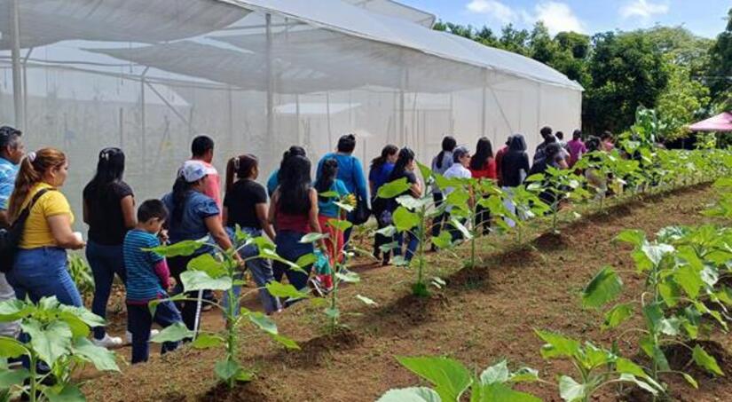 MUJERES-EMPRENDEDORAS-8