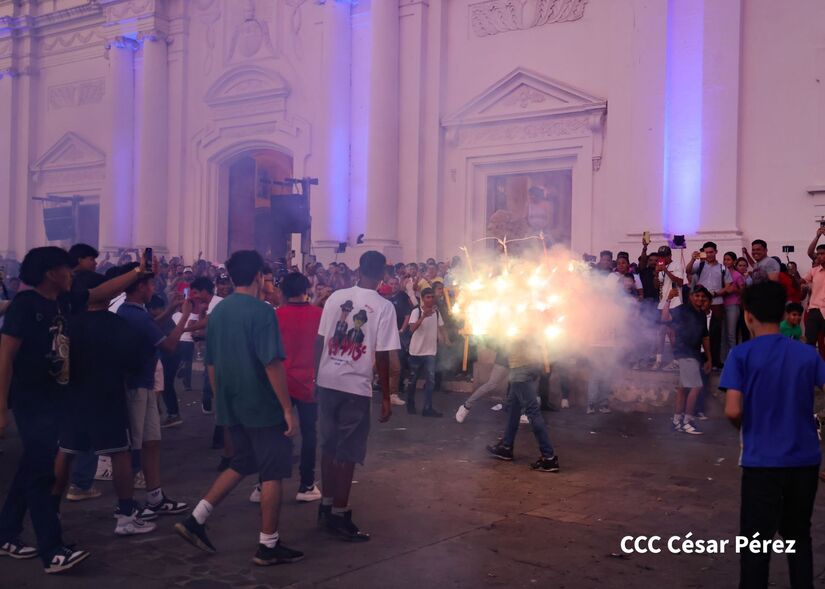 GRITERIA-CHIQUITA--(27)