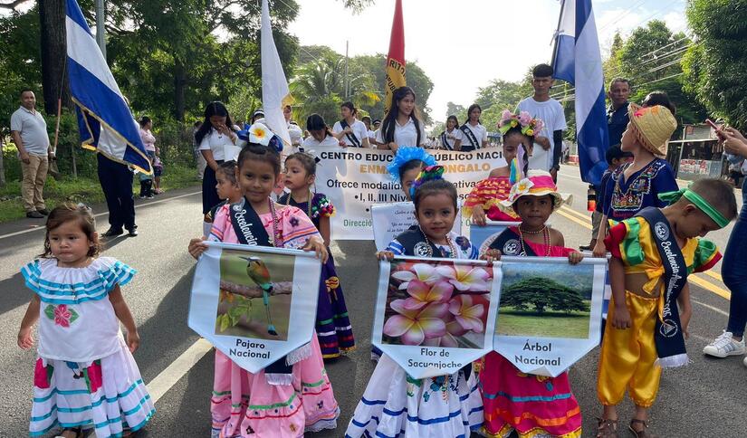 DESFILES-PATRIO-CARAZO-(3)