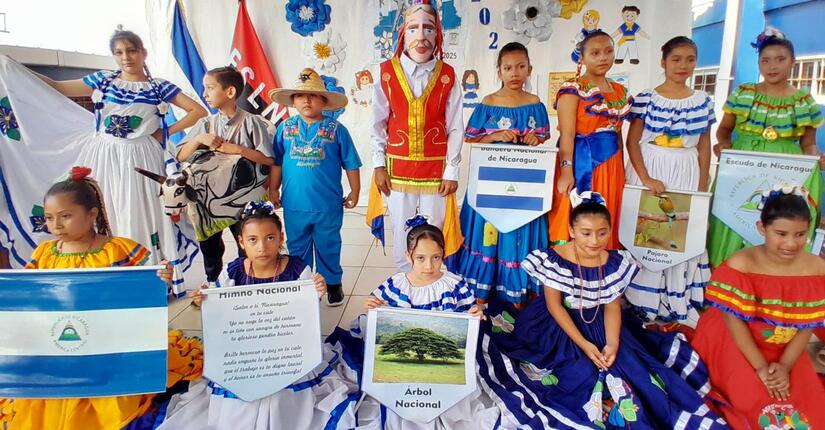 DESFILES-PATRIO-CARAZO-(5)