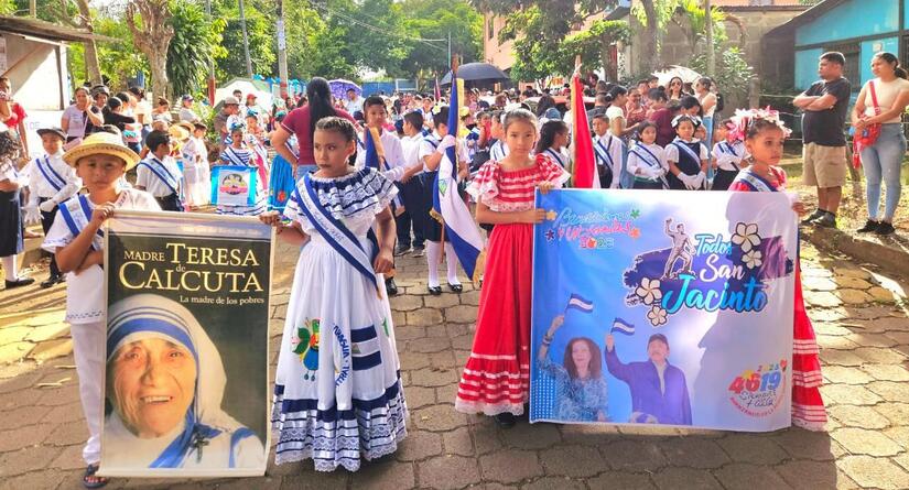 DESFILES-PATRIO-CARAZO-(8)