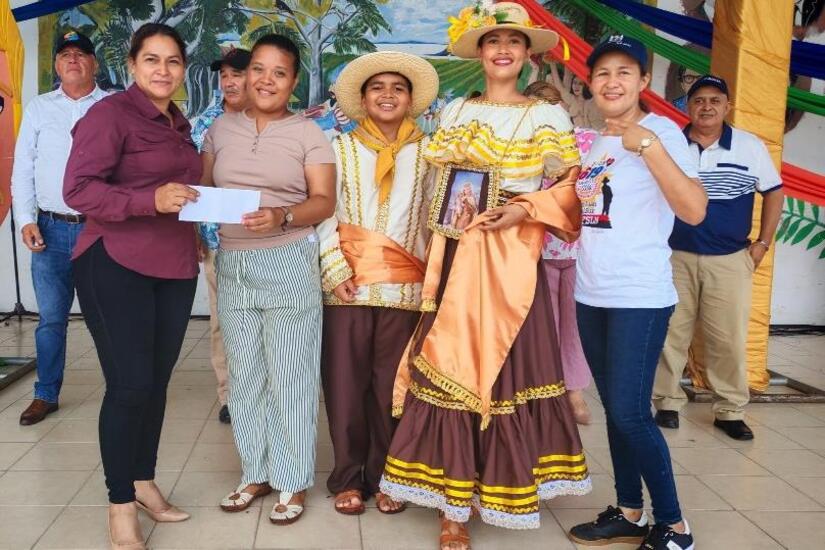 Trajes-de-nuestro-folklor-3