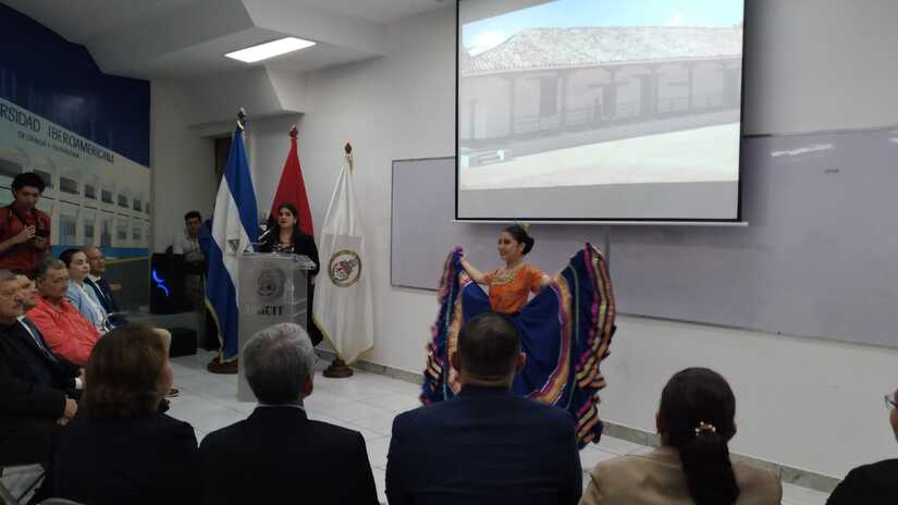 Conferencia-Moises-Absalon-Pastora-8