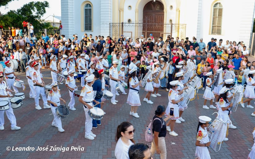 DESFILE-CARAZO--(100)