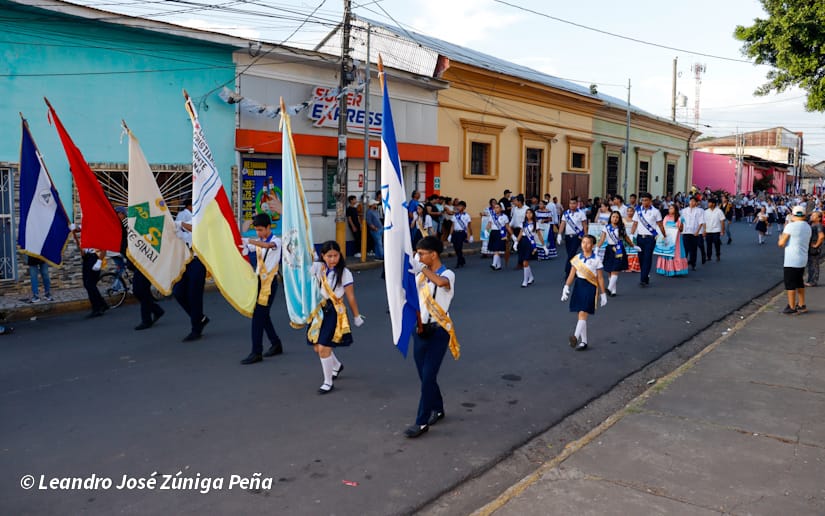 DESFILE-CARAZO--(103)