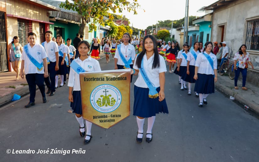 DESFILE-CARAZO--(109)