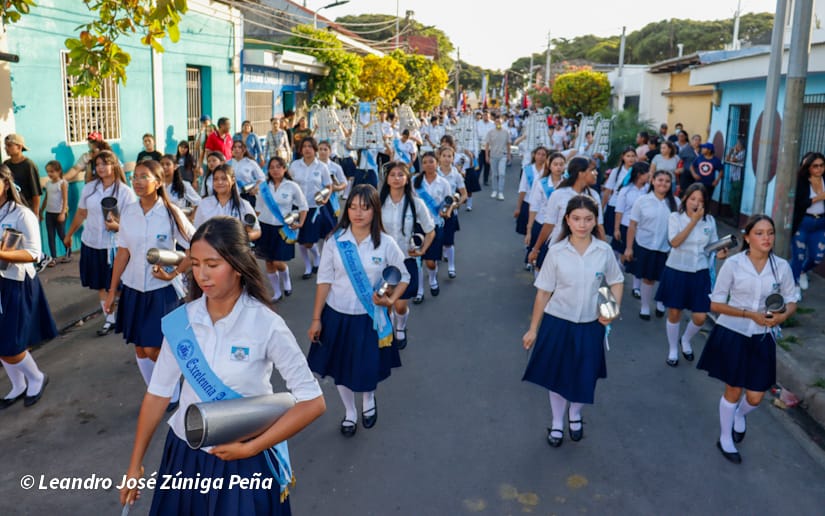 DESFILE-CARAZO--(110)