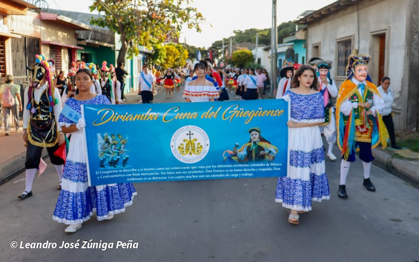 DESFILE-CARAZO--(113)