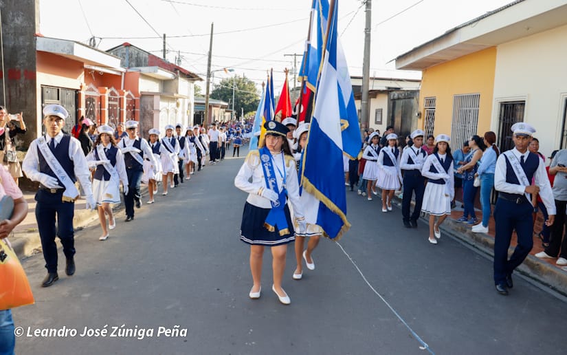 DESFILE-CARAZO--(123)
