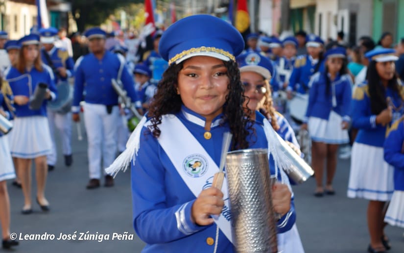 DESFILE-CARAZO--(124)