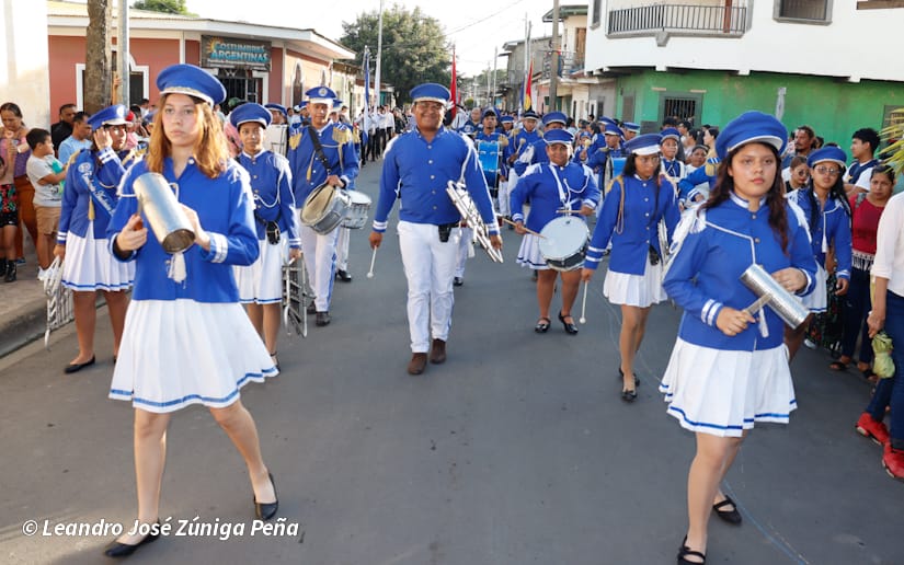 DESFILE-CARAZO--(125)