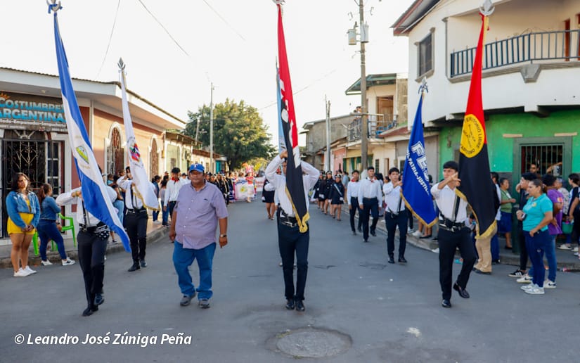 DESFILE-CARAZO--(126)