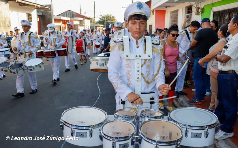 DESFILE-CARAZO--(136)