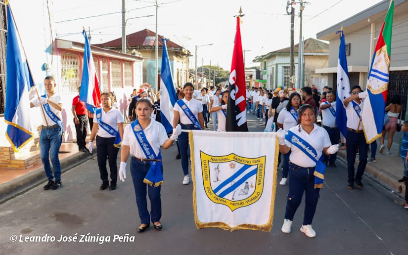 DESFILE-CARAZO--(137)