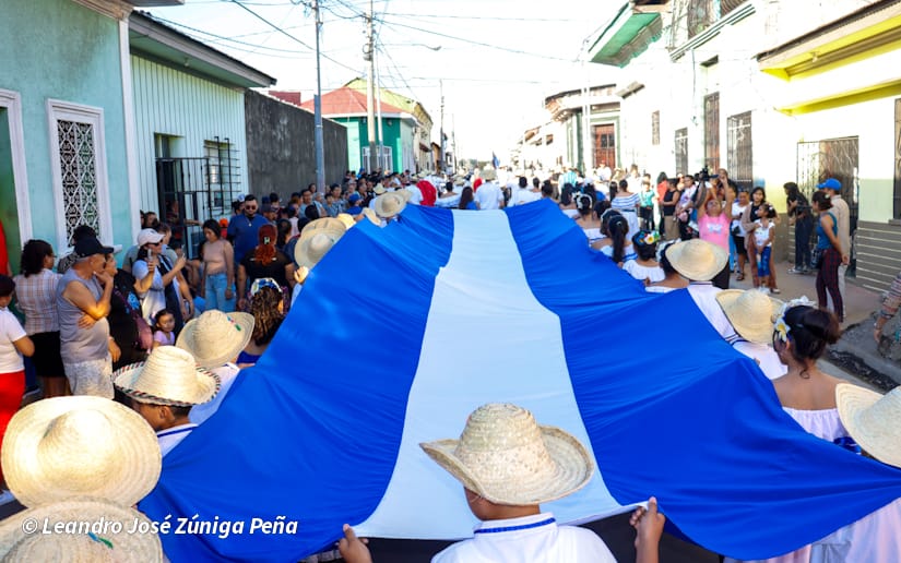 DESFILE-CARAZO--(142)