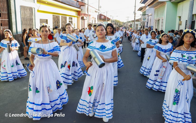 DESFILE-CARAZO--(145)