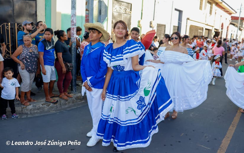 DESFILE-CARAZO--(156)