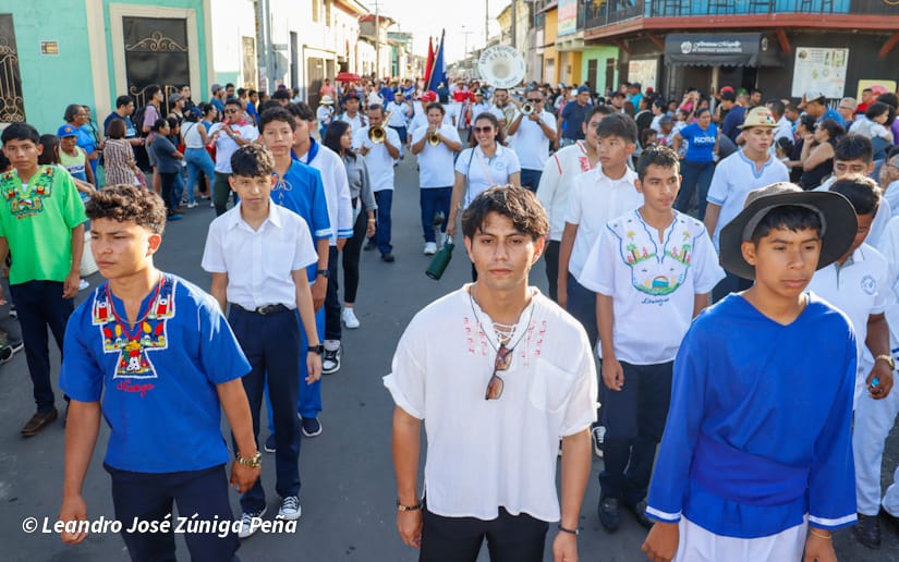 DESFILE-CARAZO--(161)