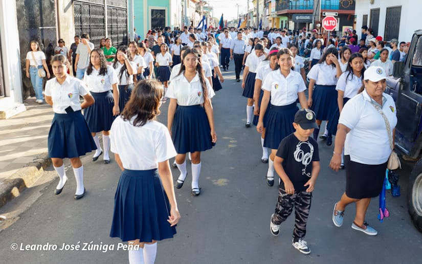DESFILE-CARAZO--(163)