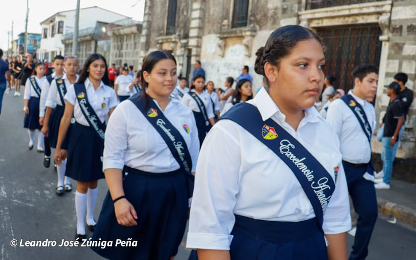 DESFILE-CARAZO--(169)