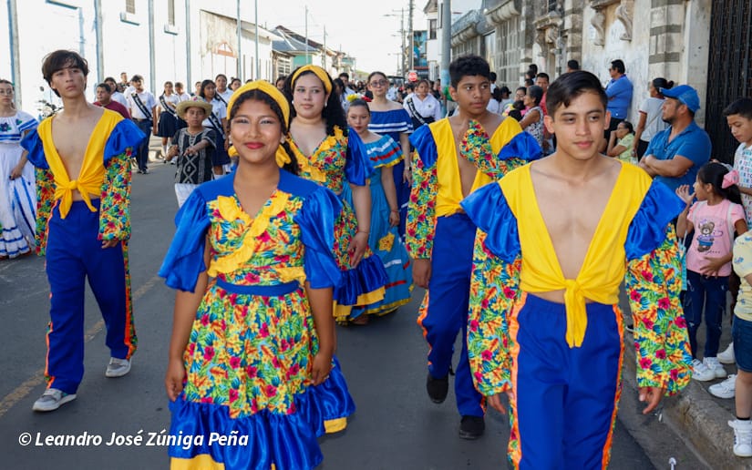 DESFILE-CARAZO--(189)