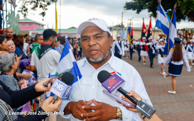 DESFILE-CARAZO--(81)