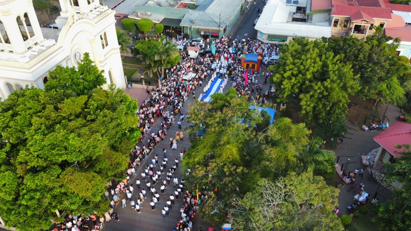 DESFILE-EN-CARAZO--(5)
