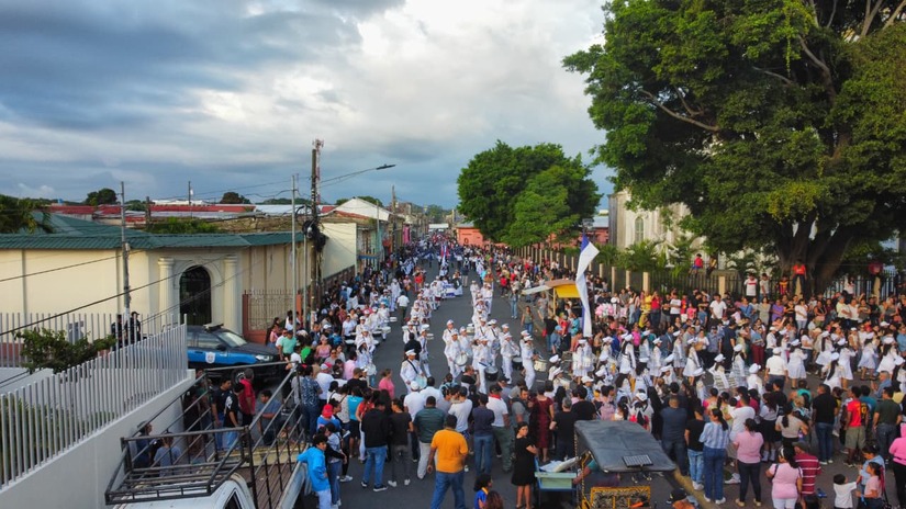 DESFILE-EN-CARAZO--(7)
