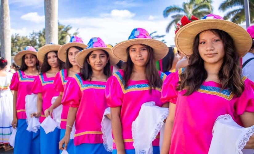 DESFILE-CARAZO--(10)