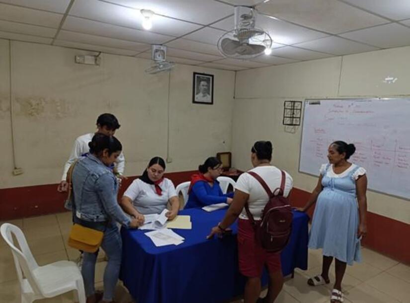 Becas-Universitarias-10