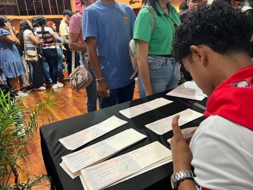 Becas-Universitarias-5