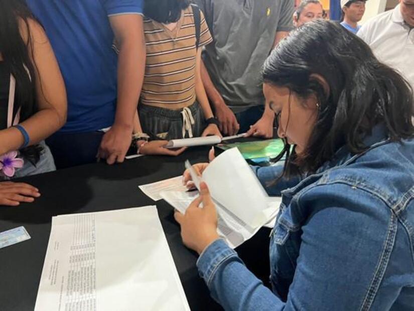 Becas-Universitarias-6