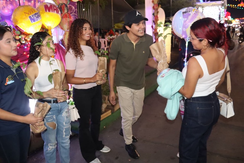 Un-Madrono-para-mi-Griteria--(5)