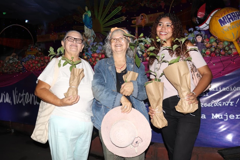 Un-Madrono-para-mi-Griteria--(9)