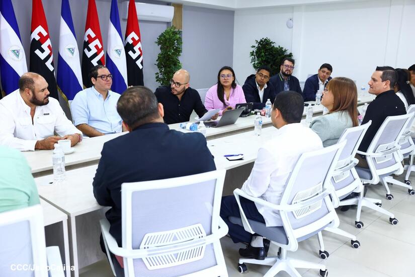 ENCUENTRO-CON-EMBAJADORA-DE-CUBA3