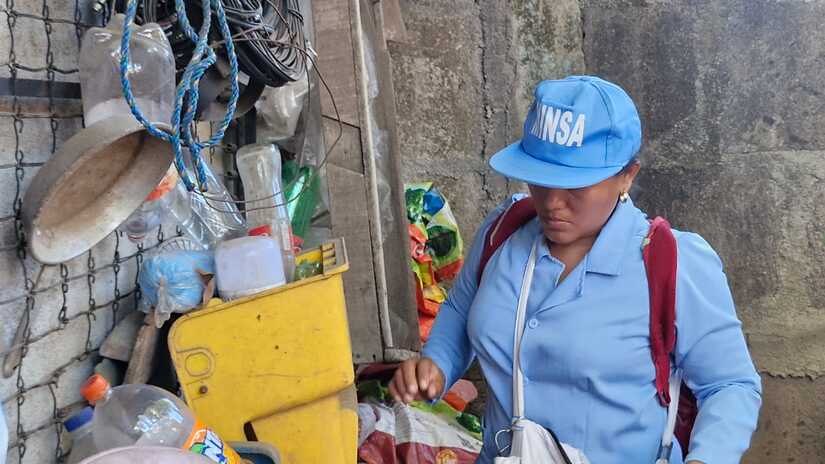 FUMIGACION-BARRIO-WALTER-FERRETI2